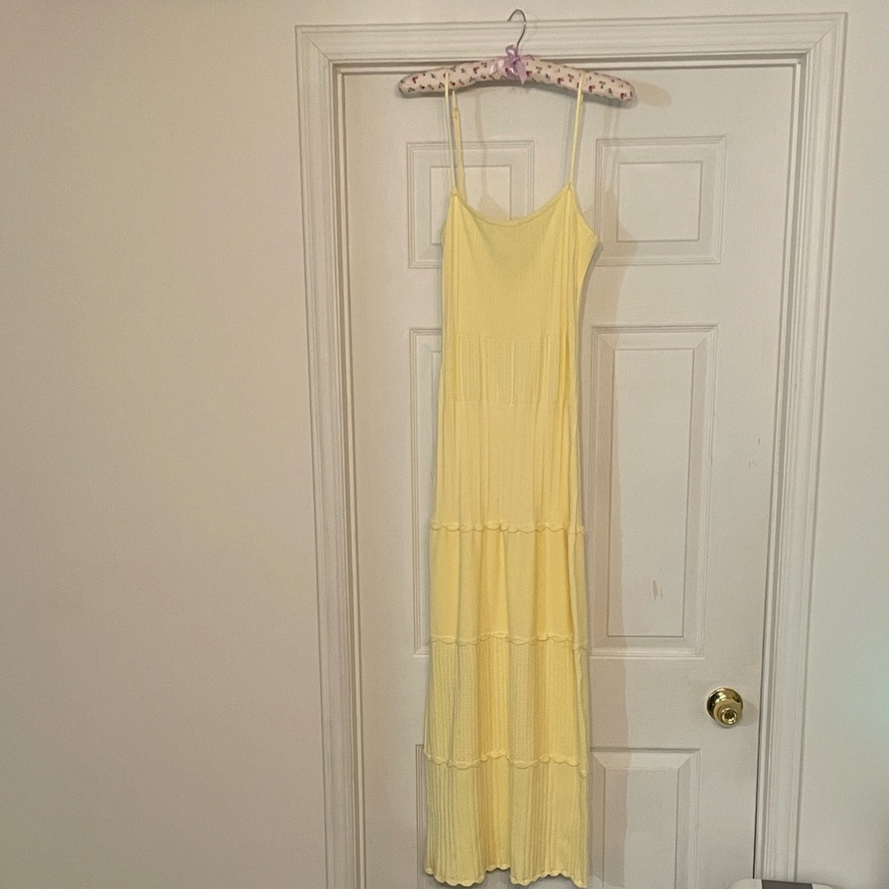🍋 DYNAMITE Yellow Ribbed Tiered Midi Dress Size M